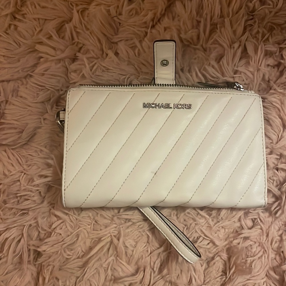 Michael Kors wristlet